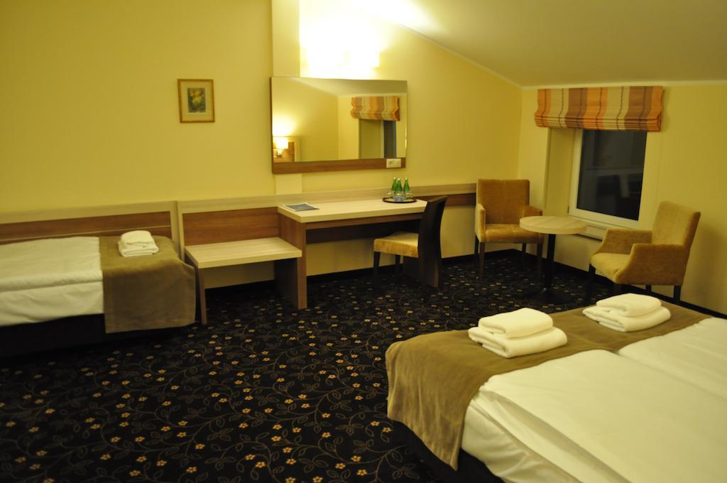 Hotel Delfina Złotoria Habitación foto